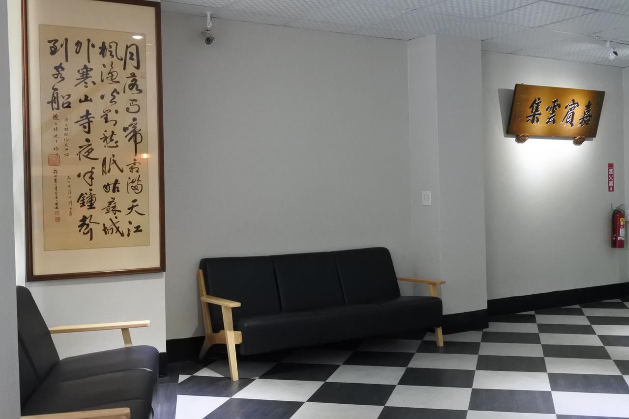 North Sea Hotel Taichung Bagian luar foto