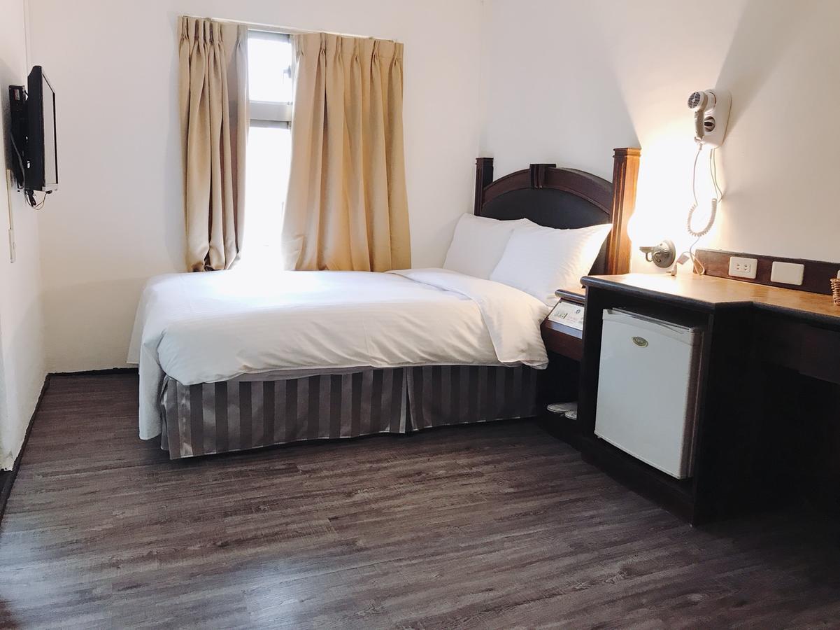 North Sea Hotel Taichung Bagian luar foto